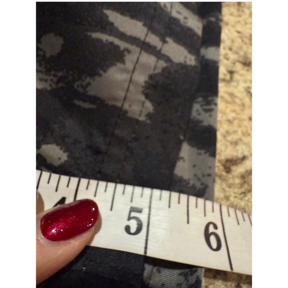 INC International Concepts Charcoal Patterned Swim Trunks - Picture 5 of 10